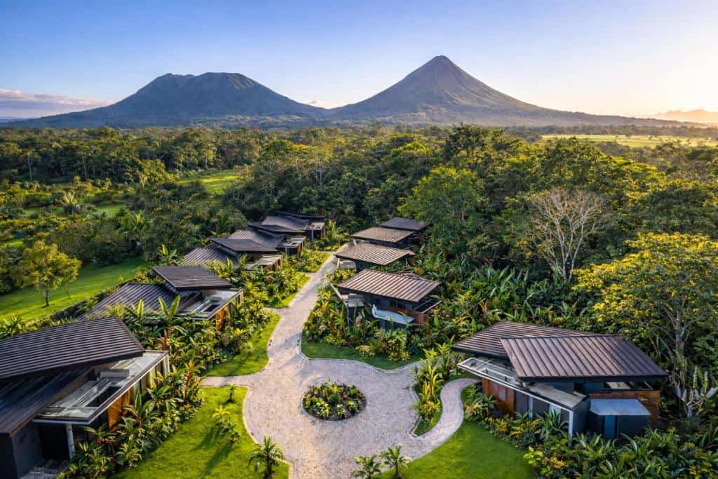 Noah's Hideaway by Tifakara, La Fortuna