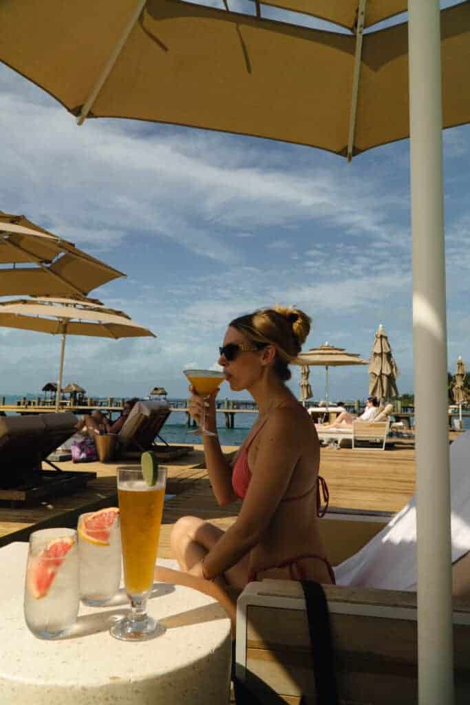 Drinks on the ocean deck at Impression Isla Mujeres