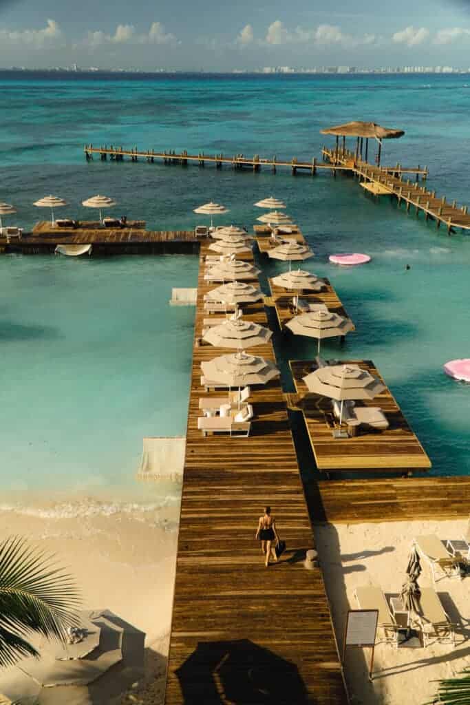 U-shaped ocean deck and beach at Impression Isla Mujeres