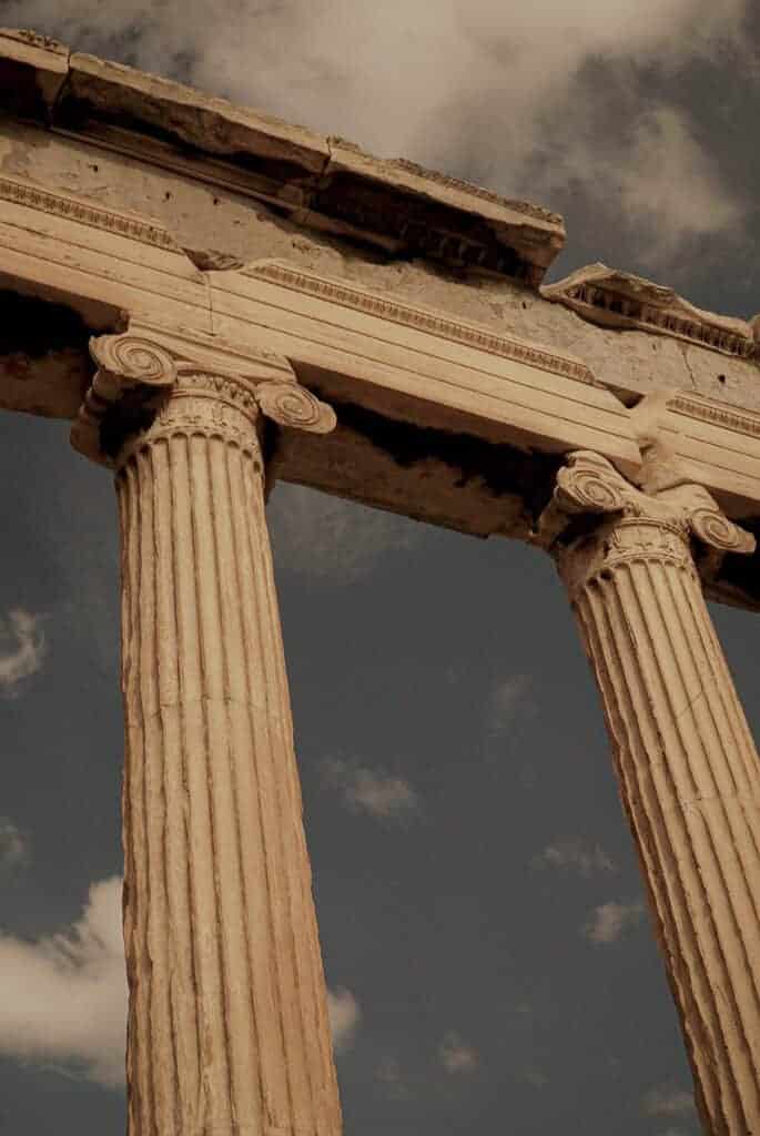 How to visit the Acropolis in Athens – Parthenon columns